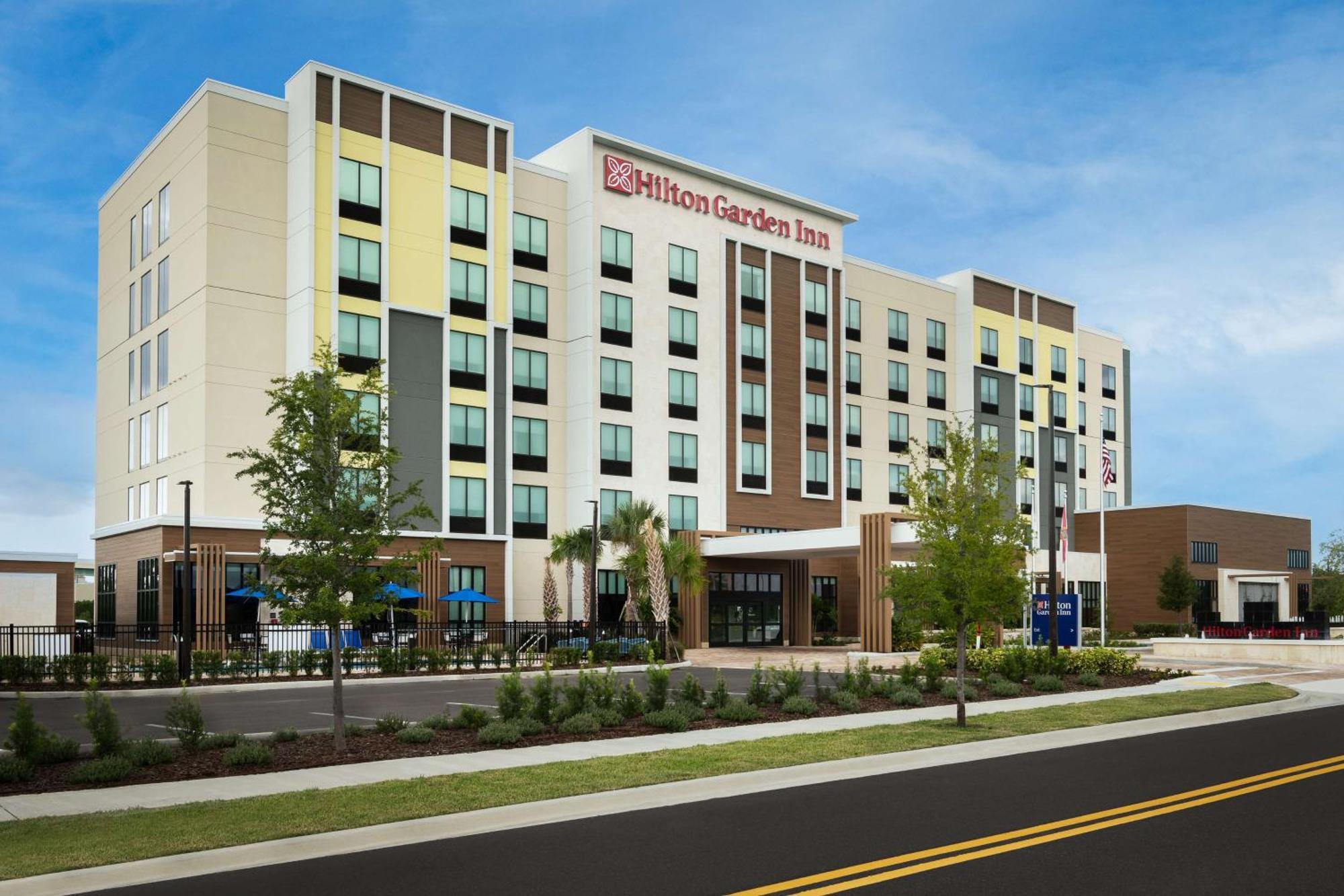 Hilton Garden Inn Orlando I-4 Millenia Blvd Mall Bagian luar foto