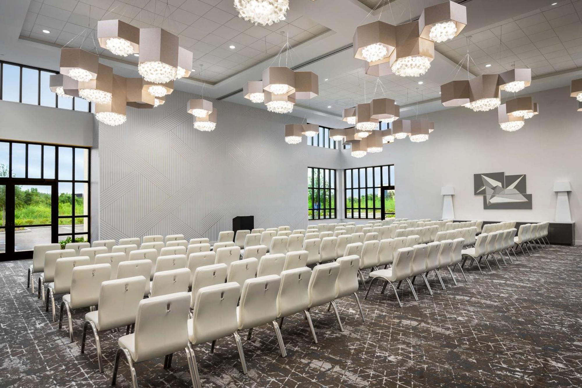 Hilton Garden Inn Orlando I-4 Millenia Blvd Mall Bagian luar foto